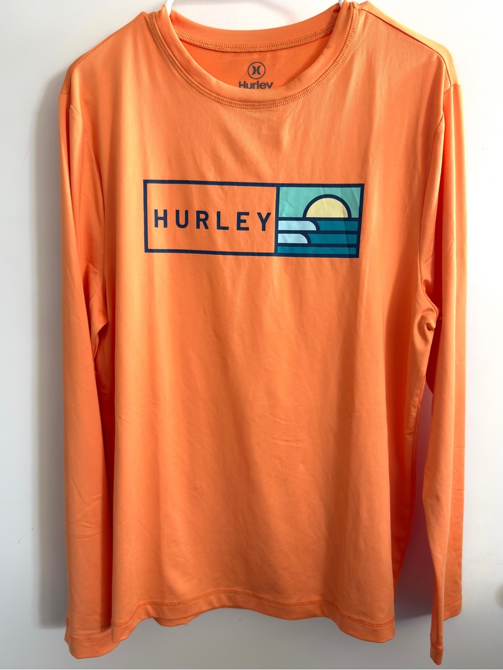 Hurley Long Sleeve Tee Size S